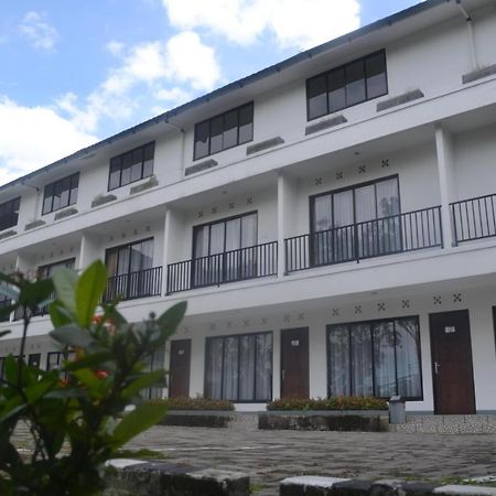 Puncak Village Hotel & Kampung Main Anak Gadok Extérieur photo